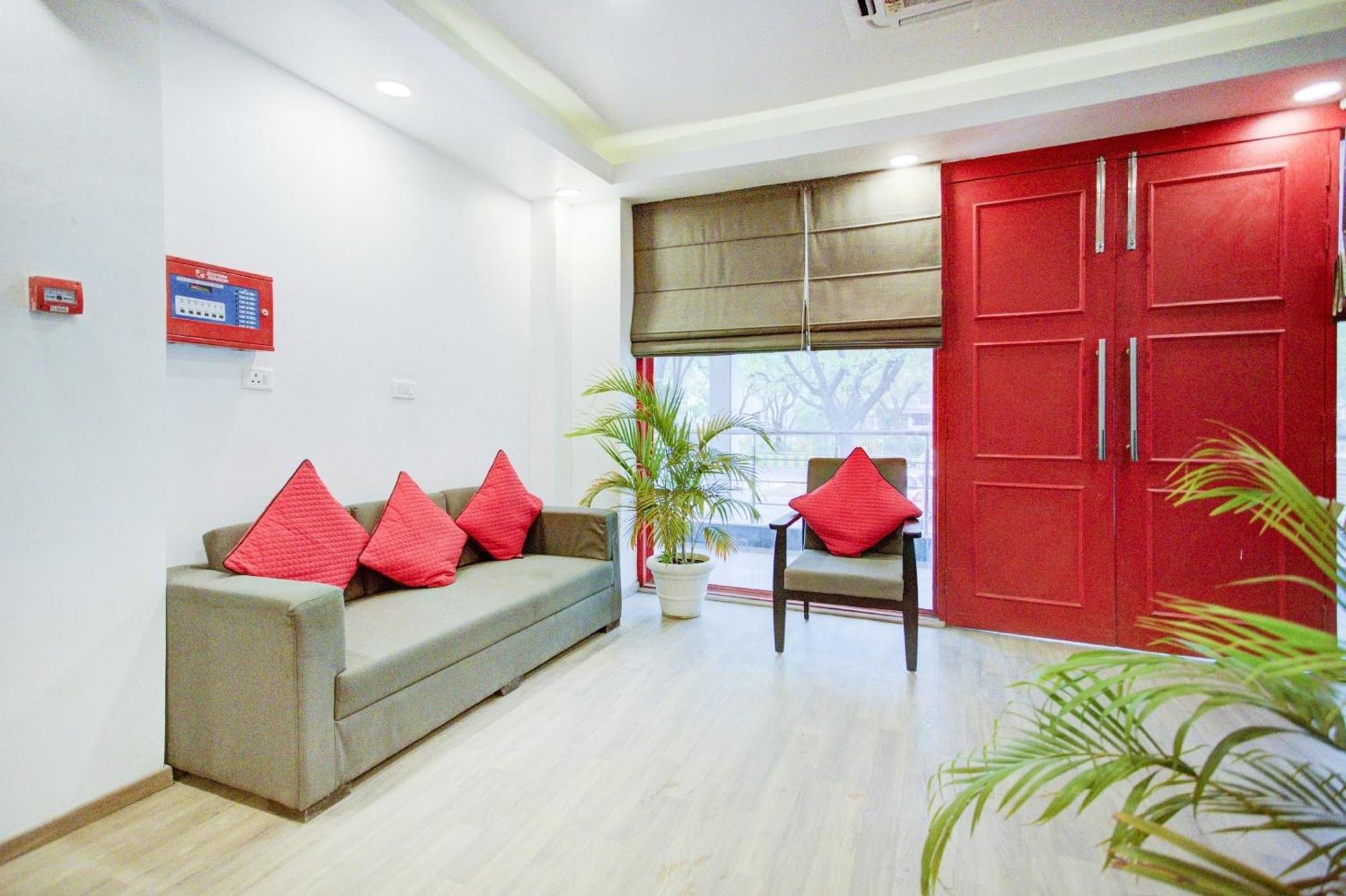 Townhouse Townhouse Atal Chowk Indirapuram Газиабад Экстерьер фото